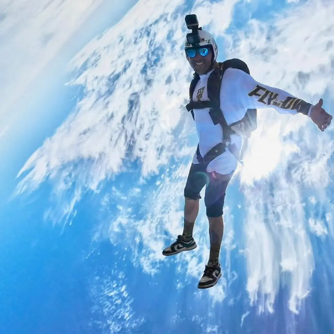 Escuela de paracaidismo